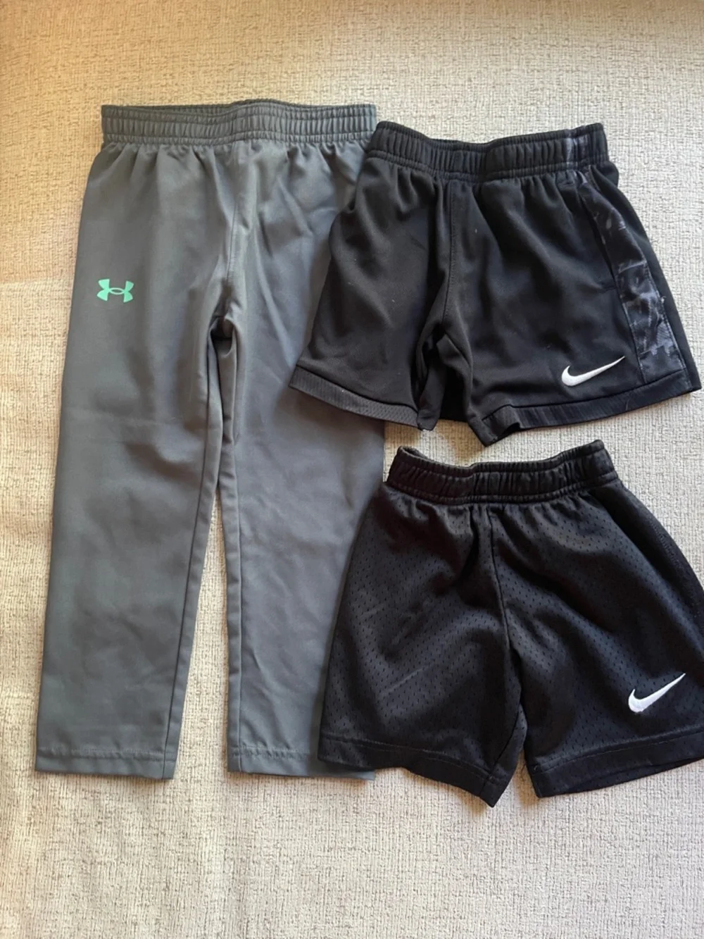 Nike under armour Toddler boy 3t athletic bundle shorts light pant